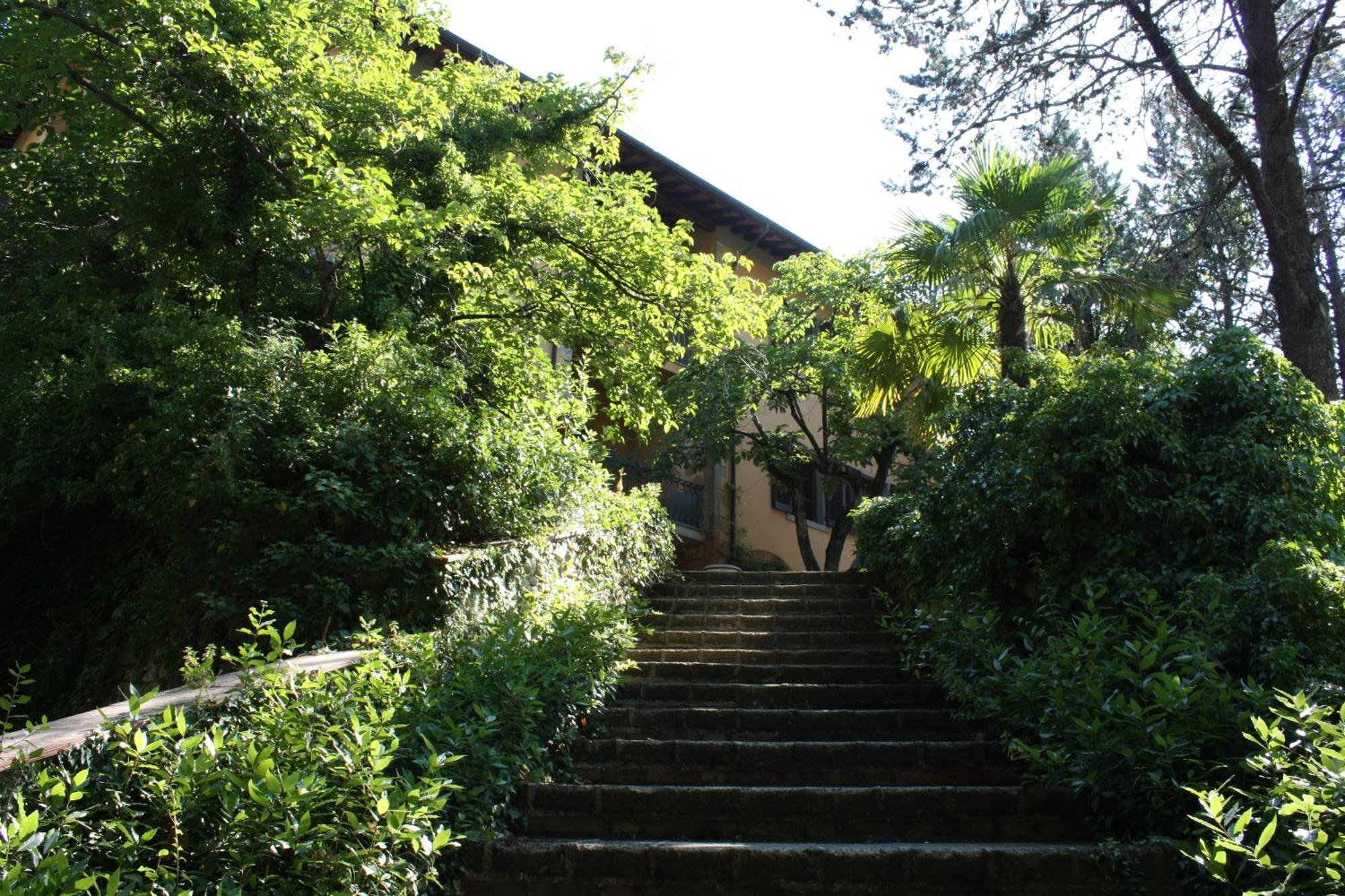 Villa La Nussa Capolona Exterior photo